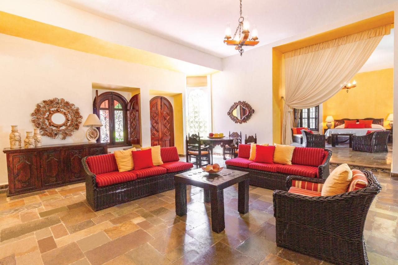 Hotel Racquet Κουερναβάκα Εξωτερικό φωτογραφία